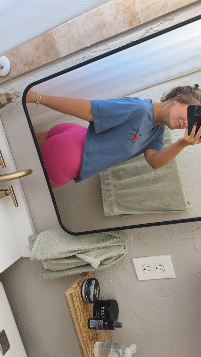 L🌼🌸 tweet media