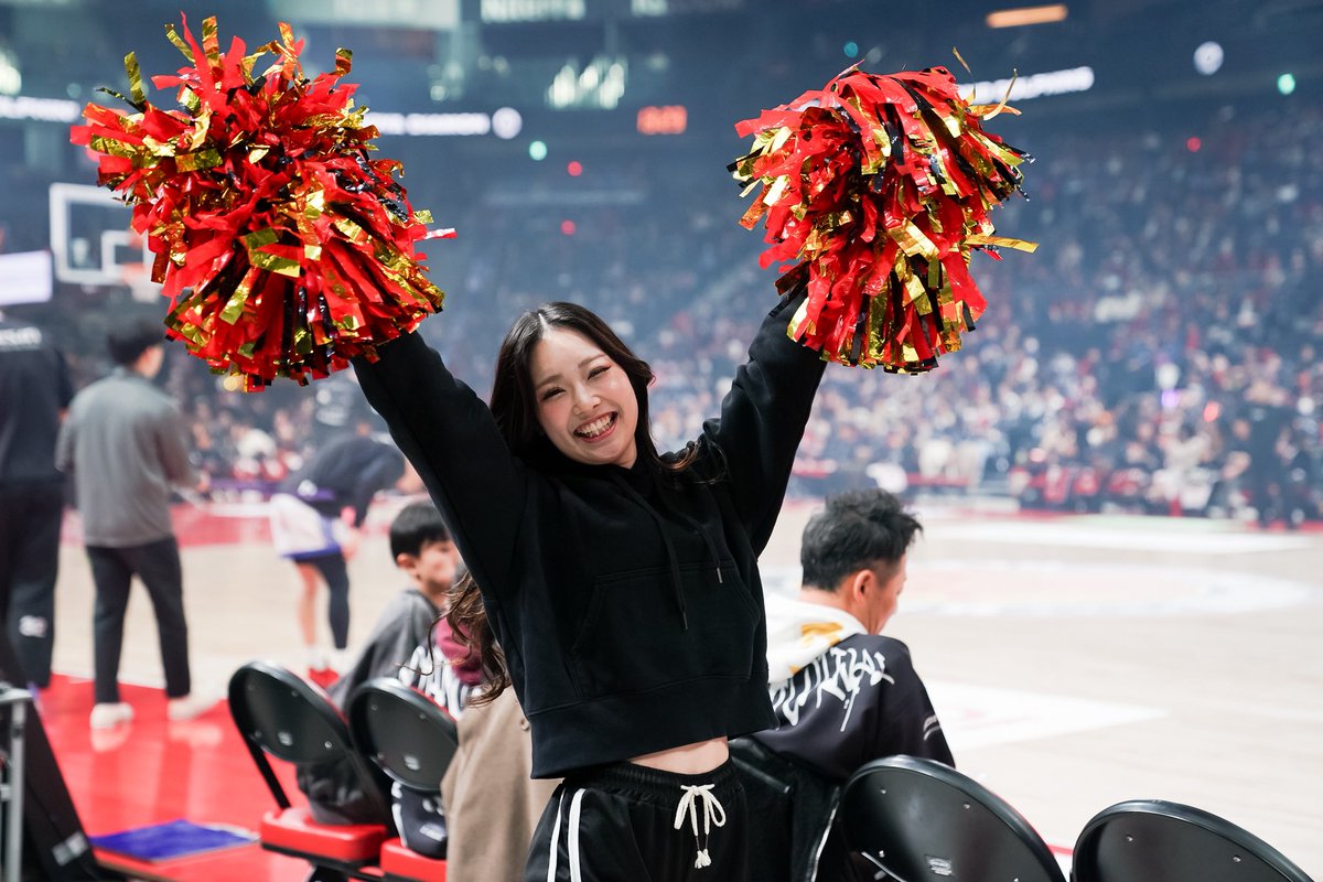 名古屋ダイヤモンドドルフィンズ25-26 トラックジャケット 2025-26シーズン ブラックオーセンティックユニフォーム&ナンバー