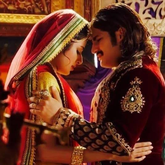 AS_SimplyHappy's tweet image. No one did casting like Ekta Kapoor back then, and it shows