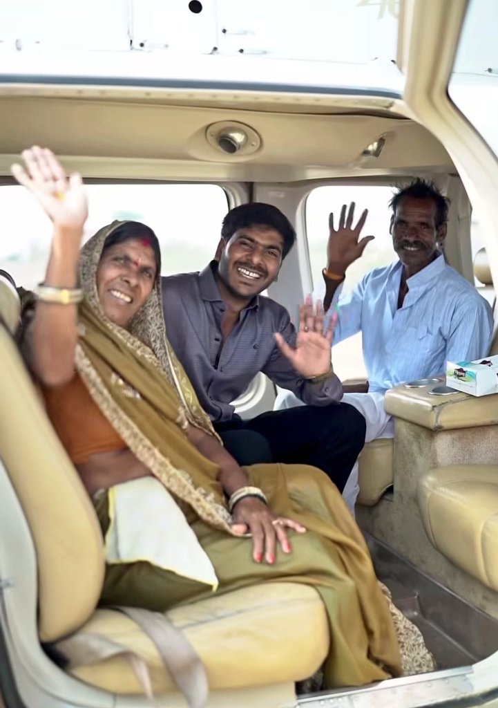 गांव की मिट्टी से निकला लड़का आज अपने सपनों का कर्ज चुका रहा है

धर्मेंद्र बिलोटिया की कहानी किसी रातों रात मिली सफलता की नहीं खेत खलिहान साधारण परिवार और सीमित साधनों से शुरू हुआ सफर है मोबाइल से बनाए गए वीडियो जब लोगों के दिल से जुड़े तो रास्ता खुद बनता गया

आज वही लड़का अपने