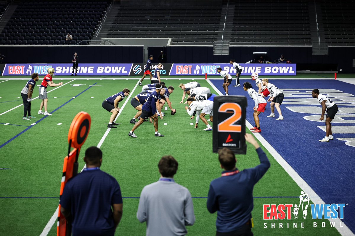 AztecFB's tweet image. Aztecs balling at the @ShrineBowl 🫡

Shoutout to Christian Jones &amp;amp; Bryce Phillips or holding it down!

#AztecFAST 🍢 x #BeTheA1pha 🐺 x #TheClimb 📈