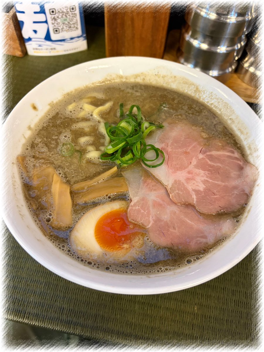 ももあめ tweet media