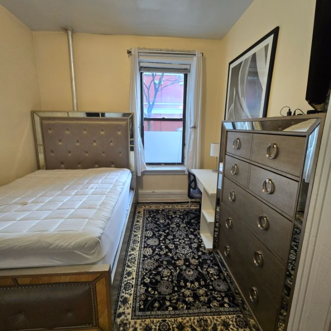 Snappily_NYC's tweet photo. Room for Rent in New York, NY:
LARGE BEAUTIFULY FURNISHED ROOM! EVERYTHING INCLUDED!
Rent: $1350/mth
Available: 26-Jan-2026
Details: https://t.co/fFQJB6I4fB
#RoomsForRent #NewYork #CoLiving #AffordableHousing https://t.co/jClB0A8KdM