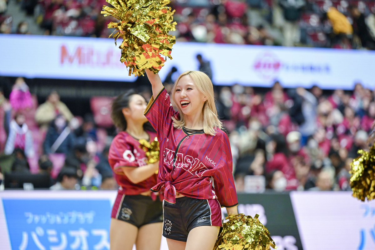 ▶︎▷▶︎▷SWIPE👉🏻 📸GAME DAYS SNAP PHOTO HAVE ON A BASEBALL