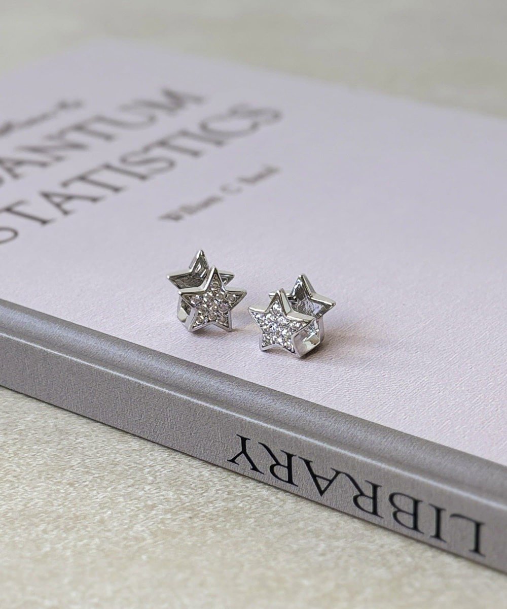 なつ　1/9 アクセ3点おまとめ 8月10日発売【adidas x atmos ZX 8000 “G-SNK 9”】スカイツリーを