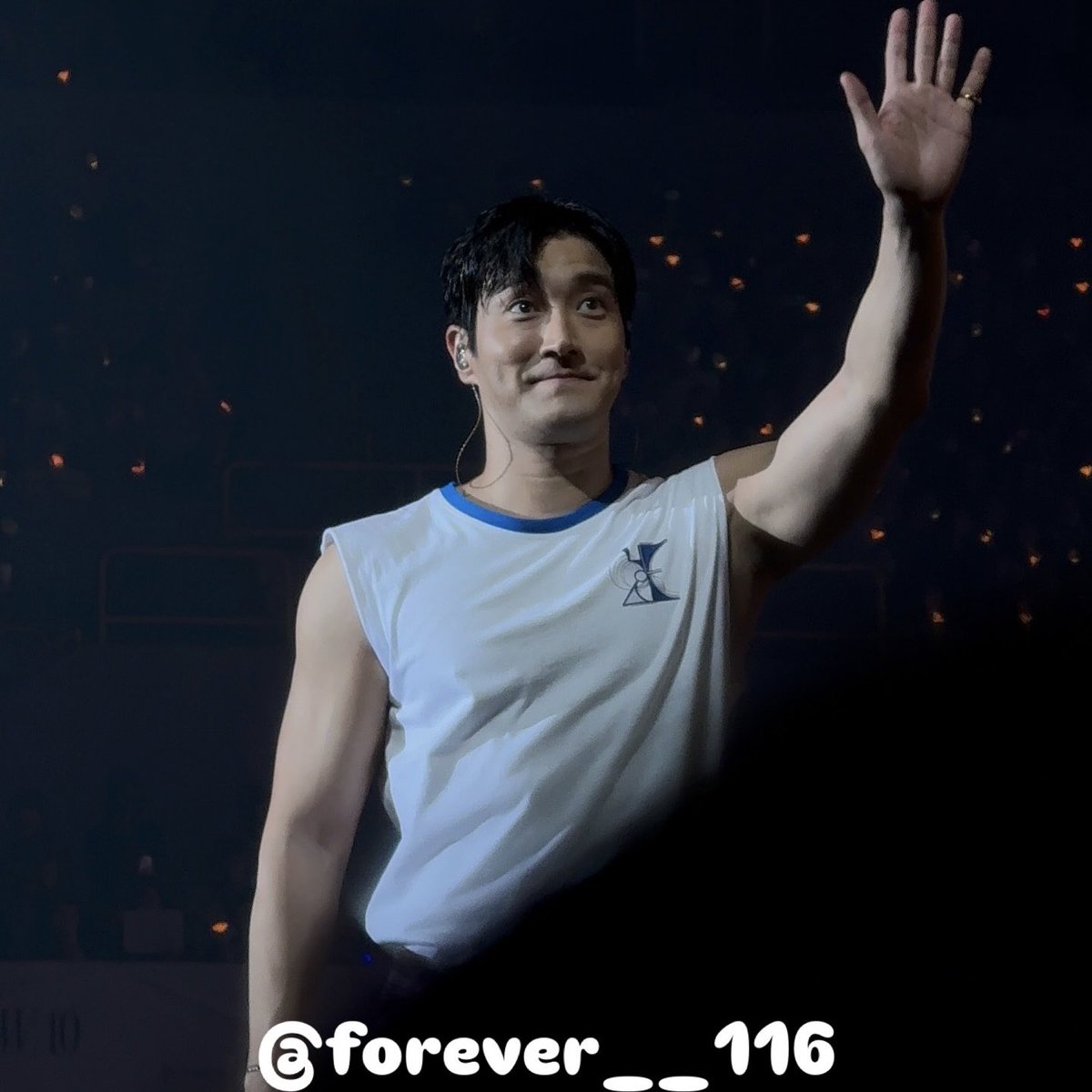 Yuni 욱린🦒 tweet media