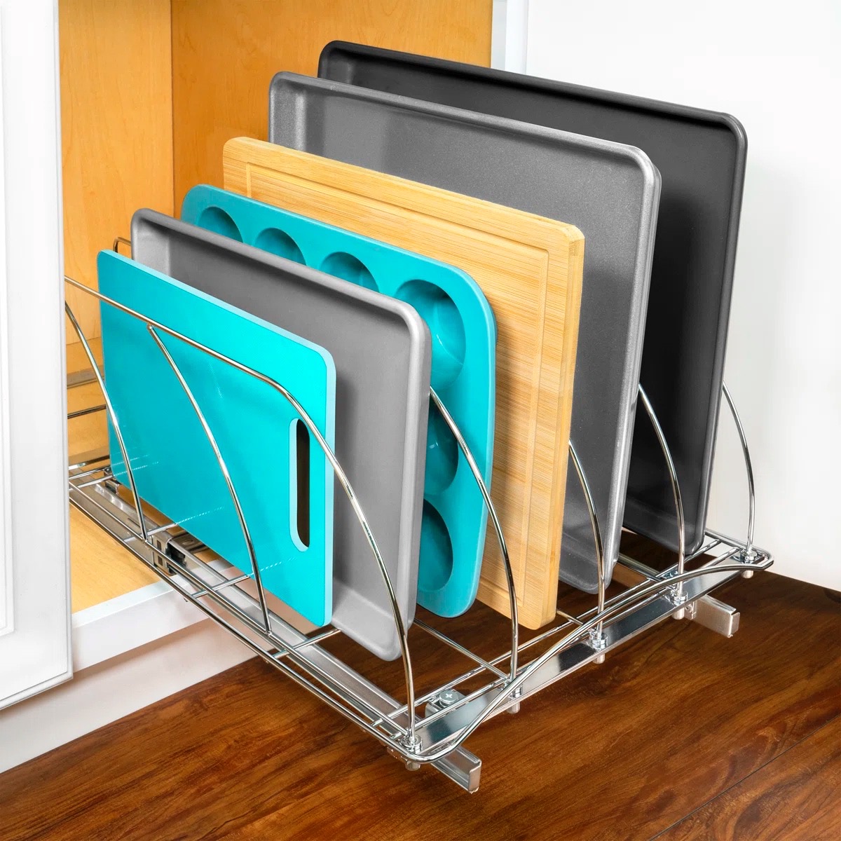 icsfblog's tweet image. Upgrade your kitchen game with our Pull Out Cutting Board, Cookie Sheet, and Baking Pan Organizer Rack! 🥳✨ Say goodbye to clutter and hello to convenience. Check it out here: creatorlink.shop/4sVASfr 🧑‍🍳💖 #KitchenGoals #ad #wayfair #wayfaircreator