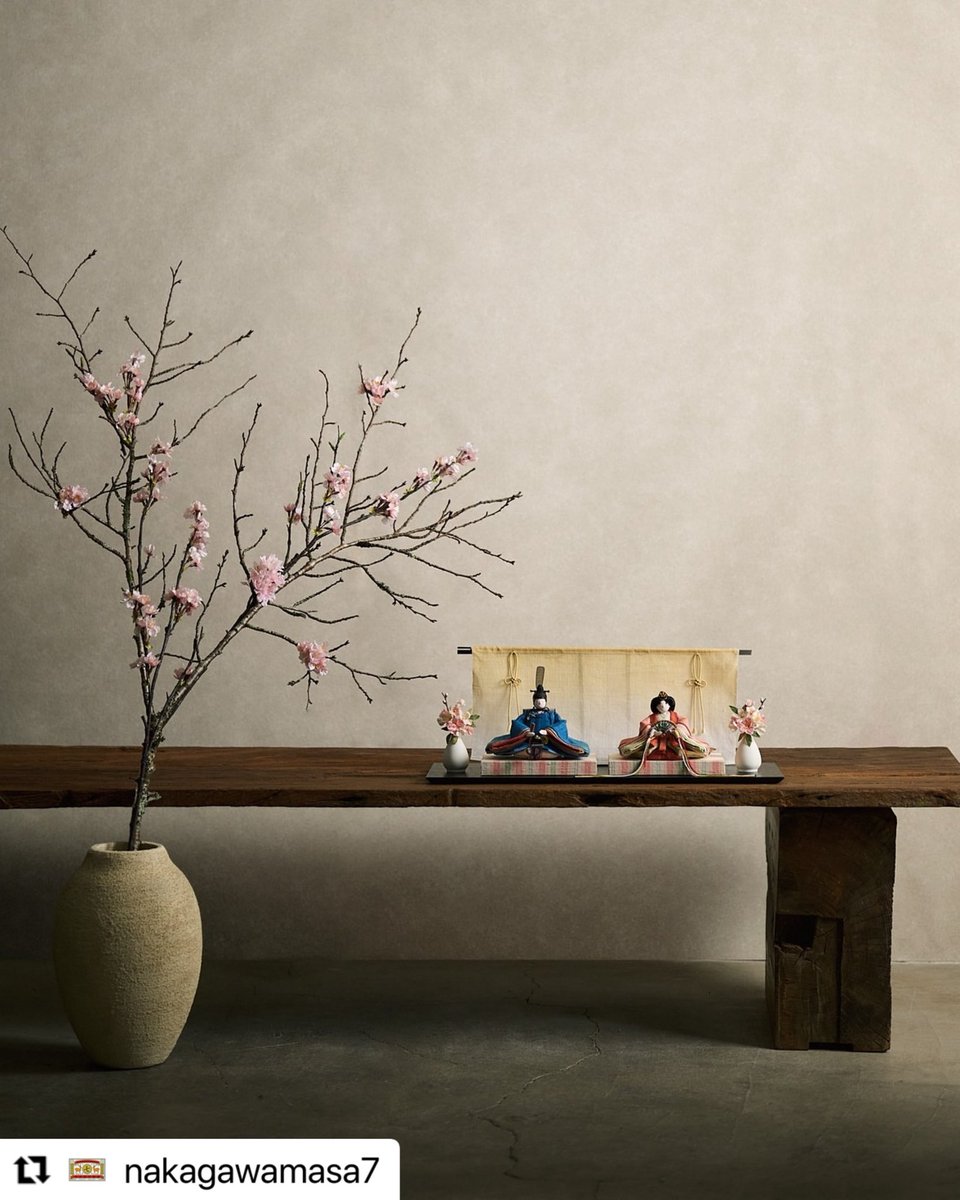 中川政七商店さんとアトリエシムラさんのコラボレーションによる「草木染めの衣裳着雛飾り」の付属のお道具として「花飾り」を制作させていただきました。

奥ゆかしく美しい企画に携わらせていただき大変光栄です。

ぜひ公式オンラインショップで詳細をご覧ください。

nakagawa-masashichi.jp/shop/g/g454763…