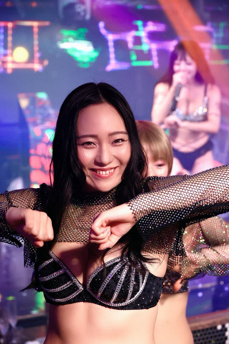556kawaii's tweet photo. 💋 @partyon4799 2026/1/11 @ran_partyon 
🍾🍾🍾🎂HappyBirthday🎂🍾🍾🍾
#パリオン #パーティーオン #63Angel #showgirl #showdancer #六本木 #cute #すぱすぱ https://t.co/zoiNaWUP1b