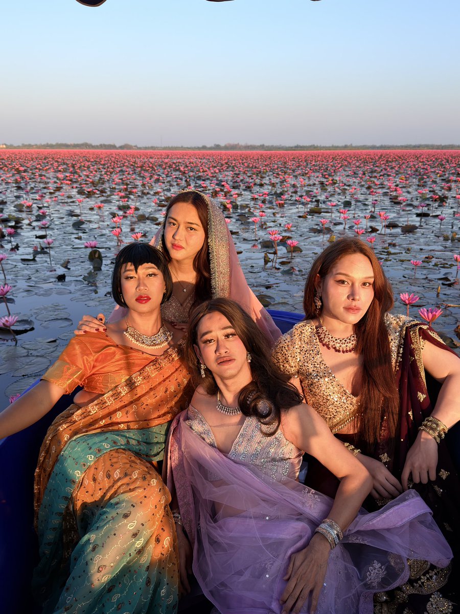 กะเทยจะไปอินเดียแต่ไวรัสระบาดเลยใส่สาหรี่มาอุดรโปรโมท Amazing Thailand ตามลิซ่า

 #มาจริงไม่ได้เจนAI