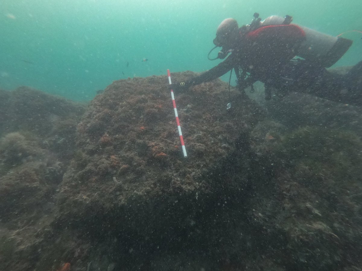#SabíasQué la escollera submarina entre Bocagrande e isla de Tierra Bomba, tiene longitud aprox. de 1.8 km., 20 m. de ancho y 5 de altura, según anotaciones históricas.
Este Bien de Interés Cultural es parte del Paisaje Cultural Fortificado de CTG. Info ➡️fortificacionescartagena.com.co