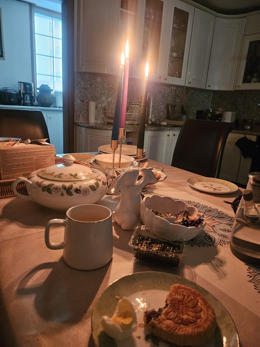 Make up хийж амжсангуйшд Чойжоо.