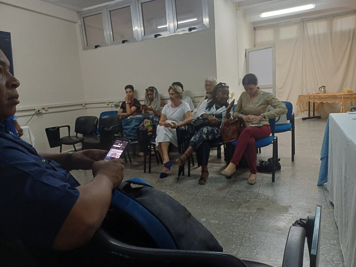 CIENPINOS tweet media