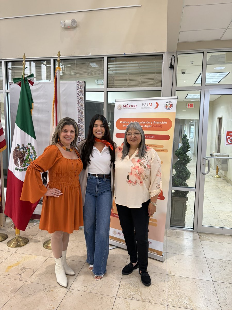 VAIMORL's tweet photo. En este dia 25, día Naranja, la Dra Edna Rodríguez y la Coach de Familia Elizabeth Oliveros hablaron sobre temas de violencia con gran profesionalismo y vocación  
a nuestras mujeres que hoy más que nunca requieren que estemos de su lado. #ClaudiaSheinbaum #consulmexorlando https://t.co/A4y7t4KQCe