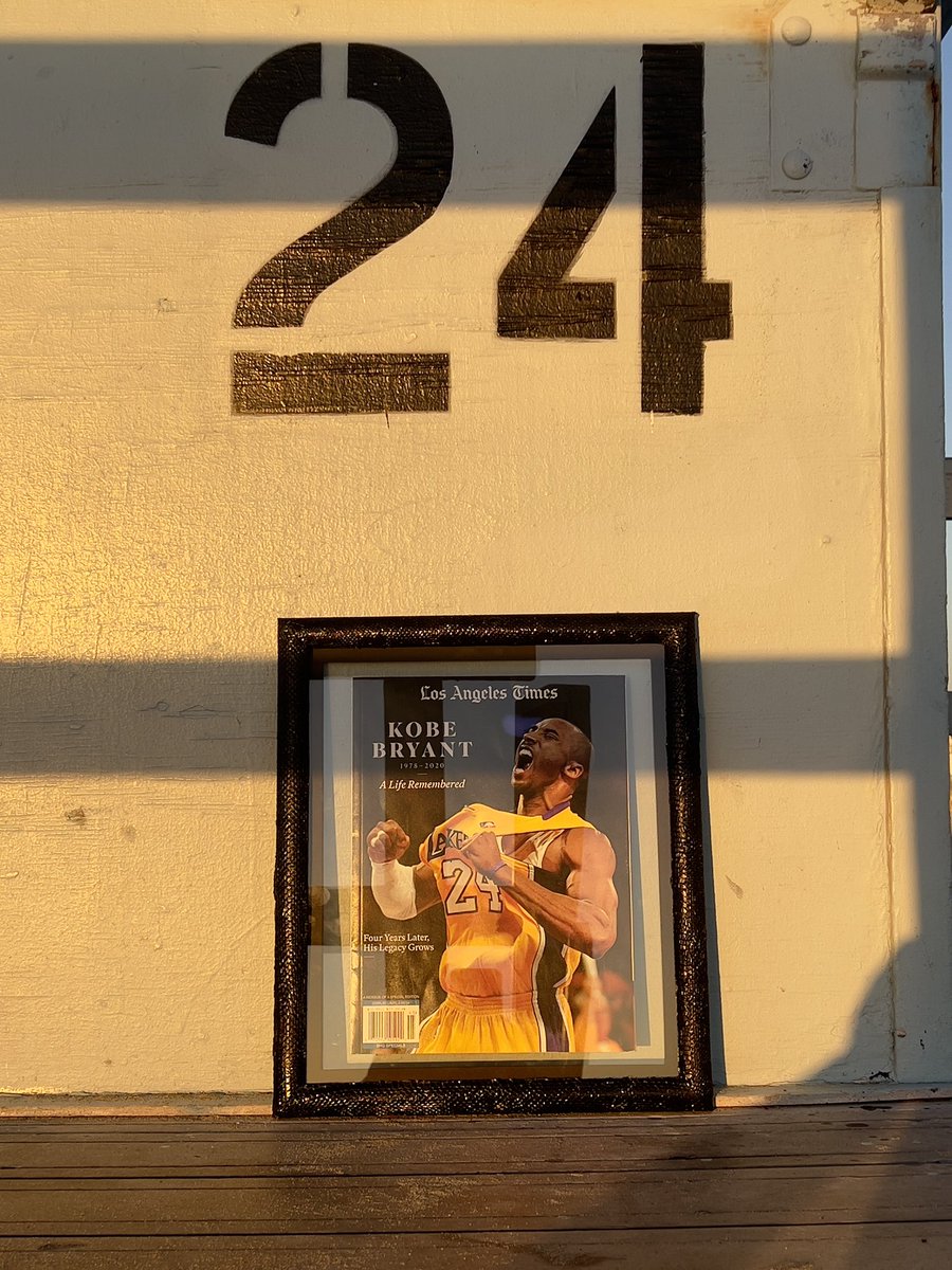 NorrinKelly's tweet image. Made this months ago, just hadn’t shared it with anyone. I wrapped this frame in real snake skin from my own snake. Thought it would be a good day to share finally. 
#blackmamba 
@Nike @nikebasketball @kobebryant