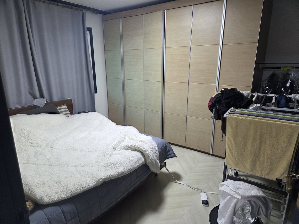 pinokio214's tweet image. 이번에 이사를 하게되서 여러군데 포장이사업체를 알아보고 있었어요.
아정당에서 포장이사까지 한다는거에요.
예전에 인터넷하고 저렴하고 정직해서 신뢰하고 있었거든요.
이번에도 알아보니 역시 아정당이 제일 저렴하더라구요.
해보니 빠르고 정직하고 역시 다음에도 아정당에서~