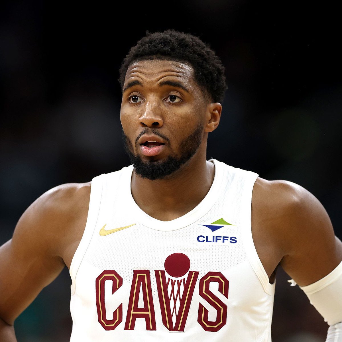 LegionHoops's tweet image. DONOVAN MITCHELL TONIGHT:

45 POINTS
15/25 FG
5/9 3P

CAVS HAVE WON 4 STRAIGHT. 🔥