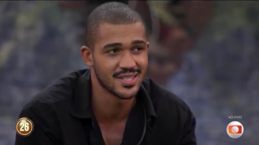 poponze's tweet photo. Matheus: "Teu exército caiu, hein?" 

Ana Paula: "É, você vai ver amanhã! Meu exército é o povo!"  

ESSA É MULHER #BBB26 https://t.co/DJWSaLUdec