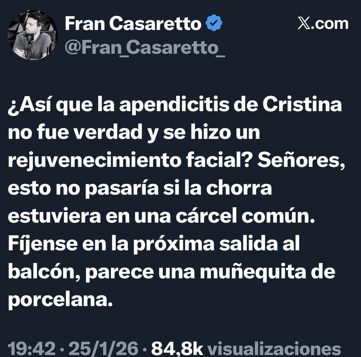 Gregoriodalbon's tweet photo. Dos publicaciones.
Una con odio y difamación.
Otra con una retractación.

Valoro que se haya rectificado públicamente. Reconocer un error siempre es mejor que persistir en la mentira.

Ojalá este episodio sirva para algo más importante: entender que el odio no conduce a nada, que la violencia verbal degrada el debate público y que la desinformación causa daño real.

Podemos discutir ideas.
Nunca deshumanizar personas.

Argentina necesita menos odio y más responsabilidad.
