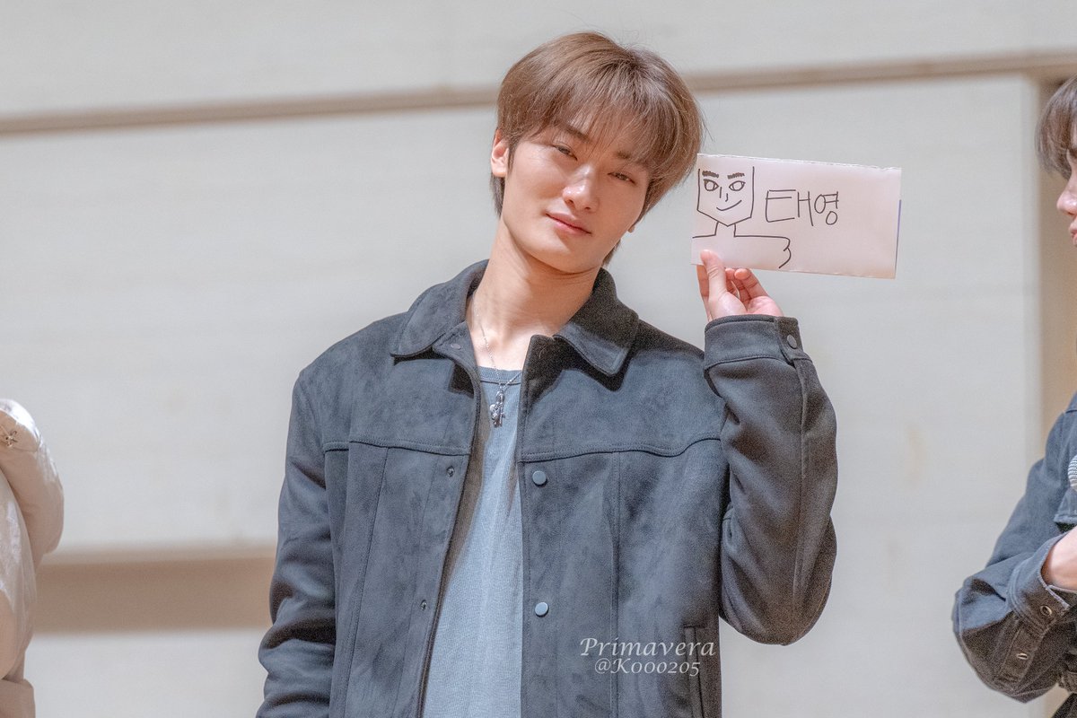 K00o2o5's tweet image. 251120

#CRAVITY #TAEYOUNG #크래비티 #태영  ⠀ #HAPPYTAEYOUNGDAY #잇츠_태영쓰_벌쓰데이 #크래비티_초절정_깜찍이_김태영_생일