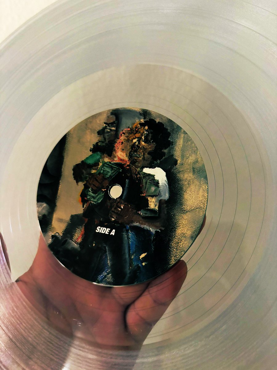 nvrplainclothes's tweet photo. Up Against The Wall; A Degree Of Lunacy 

@yungmorpheus44 x @THERAVADA https://t.co/1eAPNHj1Lf