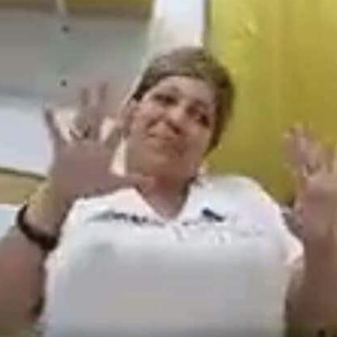 protectifavs's tweet image. morrendo de rir com os militantes do twitter contra a sol pra defender a ap