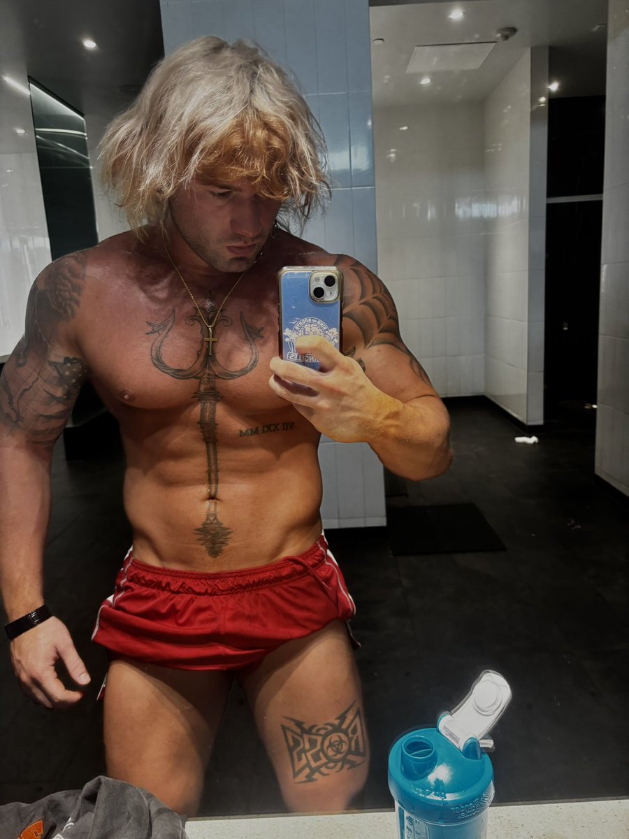 Danger Ross ☣️ デンジャー・ロス tweet media