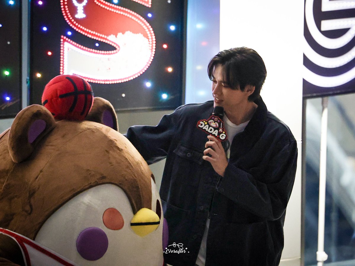 Everafter_jg's tweet image. กวิ้นอ้อน dadaG น่ารักมากก 😆 เอ็นดูไอต้าว 🤏🏻

JOSSGAWIN GUINZLY FAM GREETING

#สนามอ่านเล่น2026xJossGawin
#JossGawin #GawinCaskey #GUINZLY