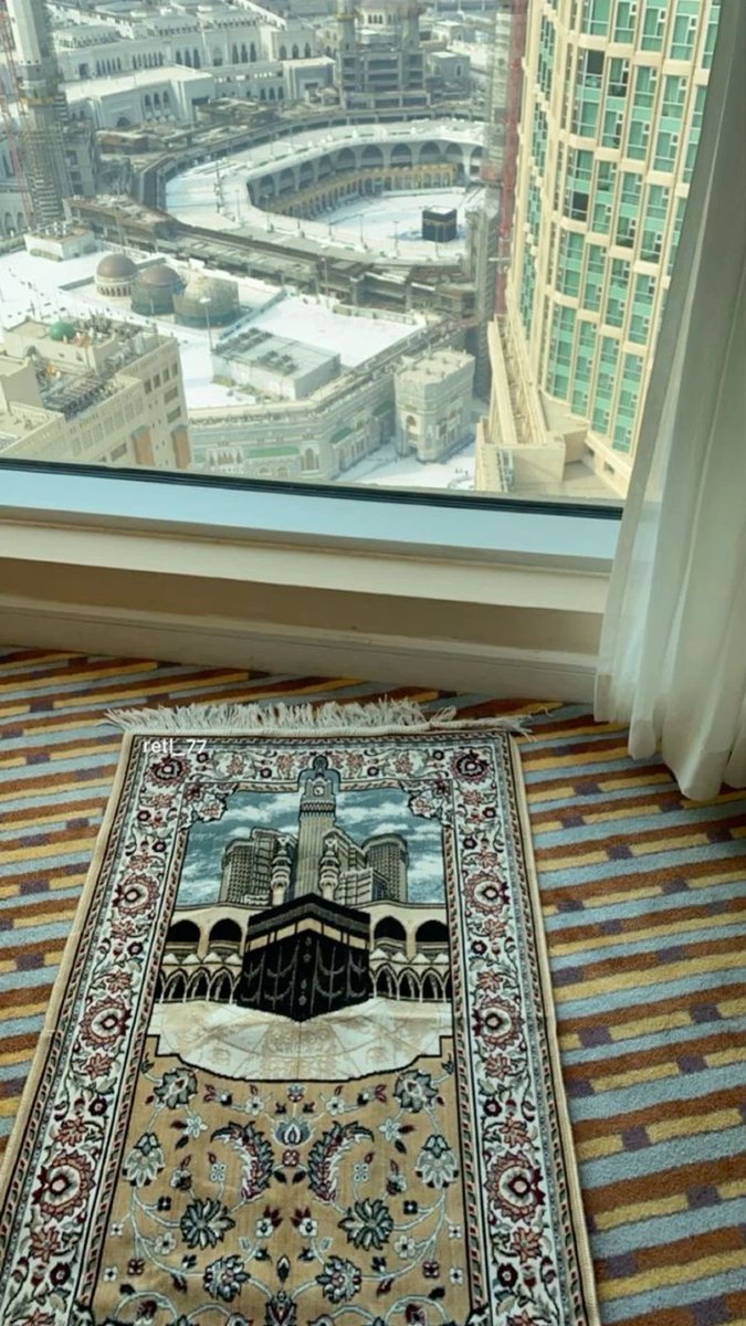 Eng1998B's tweet image. نصيحة لاتفرطون بصلاة الضحى

ليش صلاة الضحى بالذات؟

الله ينظر لكل من يُصليها نظرة رضا، وليس بعد رضا الله سبحانه إلا الجنَّة
صلاة الأوابين، وهم: من يتوبون لله دائمًا
صلاة المُعجزات، فيها الدعاء مُستجاب بإذن الله
وتساوي صدقة عن ٣٦٠ مفصل من جسمك.