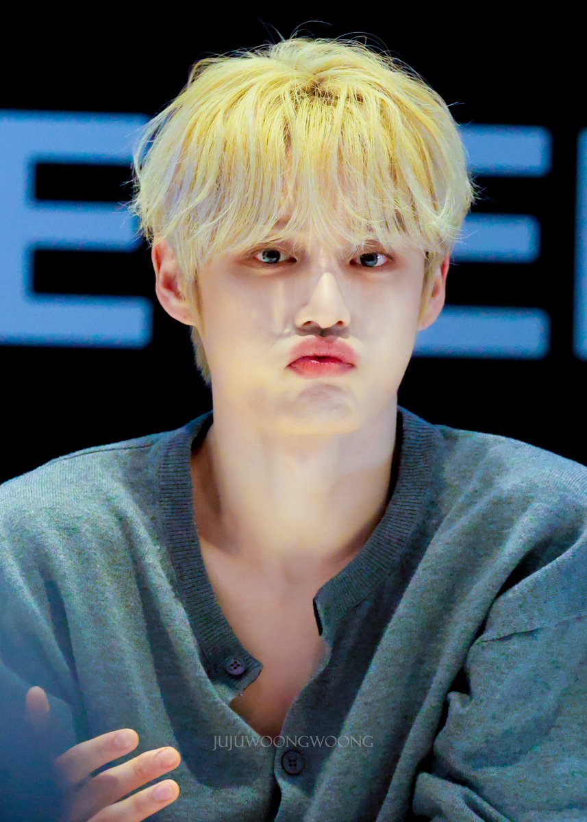 251019 방콕

웅보싶.. 😭

#김지웅 #KIMJIWOONG  #キムジウン #ZB1  #ZEROBASEONE   #제로베이스원