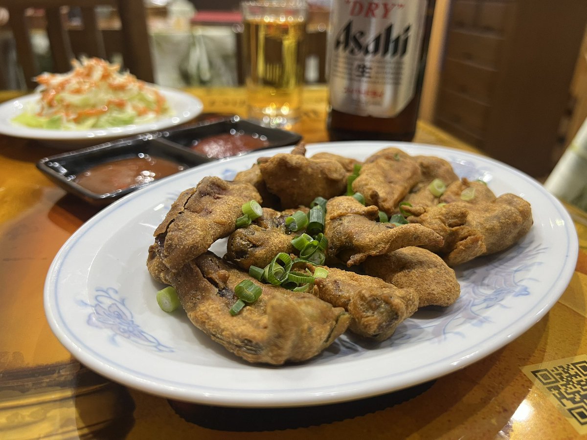なぜか！ネパール人が大分県名物「日田焼きそば」を焼くお店発見。

国分寺『アイサ』

いわゆるネパール人によるインド料理店、通称「インネパ店」なのですが、メニューになぜか、大分県のご当地グルメ「日田焼きそば」のページがあるではないですか！