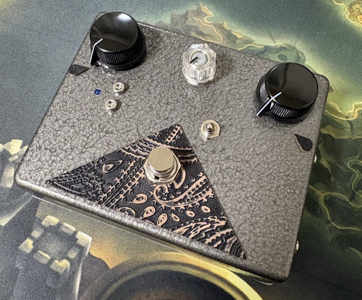 My new gear 立川で試奏してblackにしました。 とても良いものでした