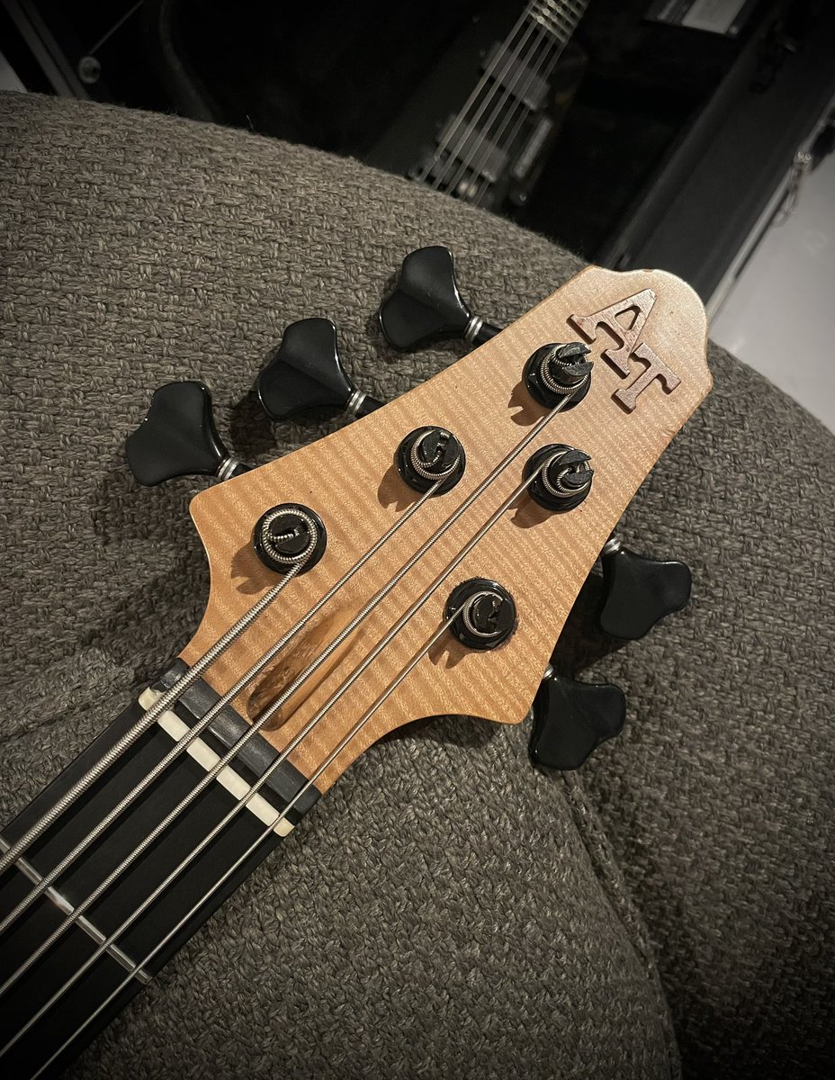 used】 Art tech Custom Bass 5st Passive mod. 1992 ¥528,000