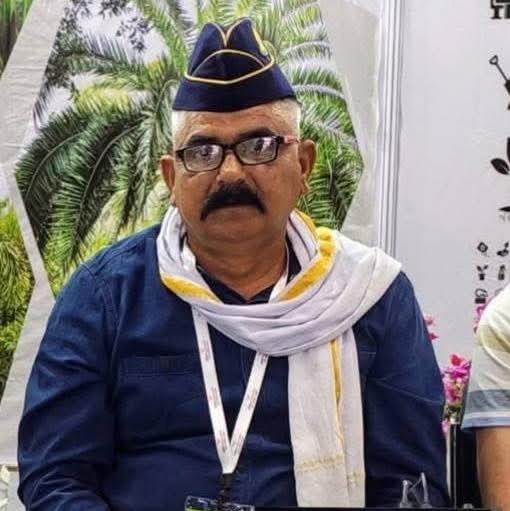 TYAGISAMAJ_'s tweet image. #UGC_ACT आज राष्ट्रीय सैनिक संस्था हापुड़ के तत्वावधान में महामहिम राष्ट्र‌पति महोदय को UGC एक्ट की नितियों के विरुद्ध शिकायत एवं सुधार हेतू निवेदन रक्त से लिखित पत्र सौंपा गया

मैं UGC के विरोध में हूँ..
हमने भाजपा को बनाया है👉ना कि भाजपा ने हमें
#UGC #UGC_RollBack