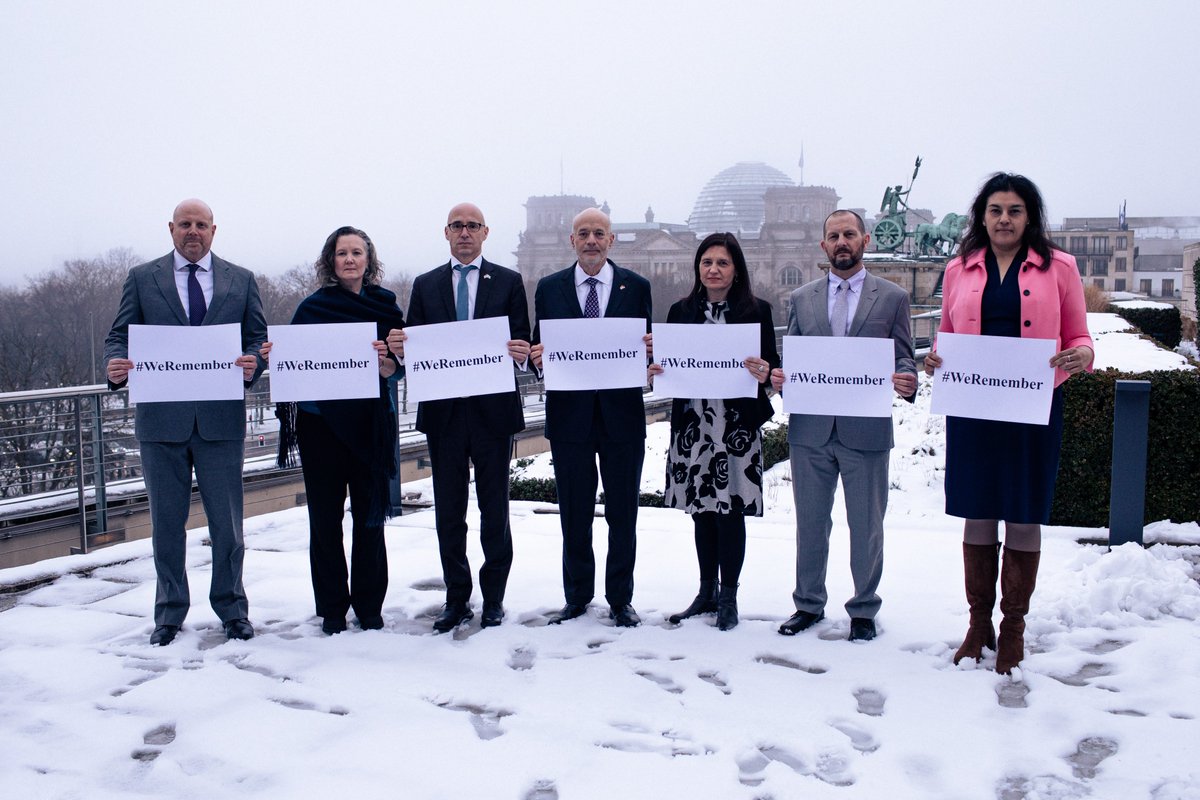 US-Botschaft Berlin tweet media