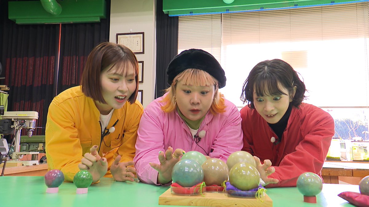 UMK_TVMiyazaki's tweet photo. 今夜7時4分～♪『よかばん!!』

／
「ばんメシ」大物俳優登場😳ドッキリ企画！
「爆美女」どろだんご作りに挑戦！
世界へ羽ばたく都城出身ネイルデザイナー💅
＼

今夜お楽しみに☆ https://t.co/nPHMCMlxIs