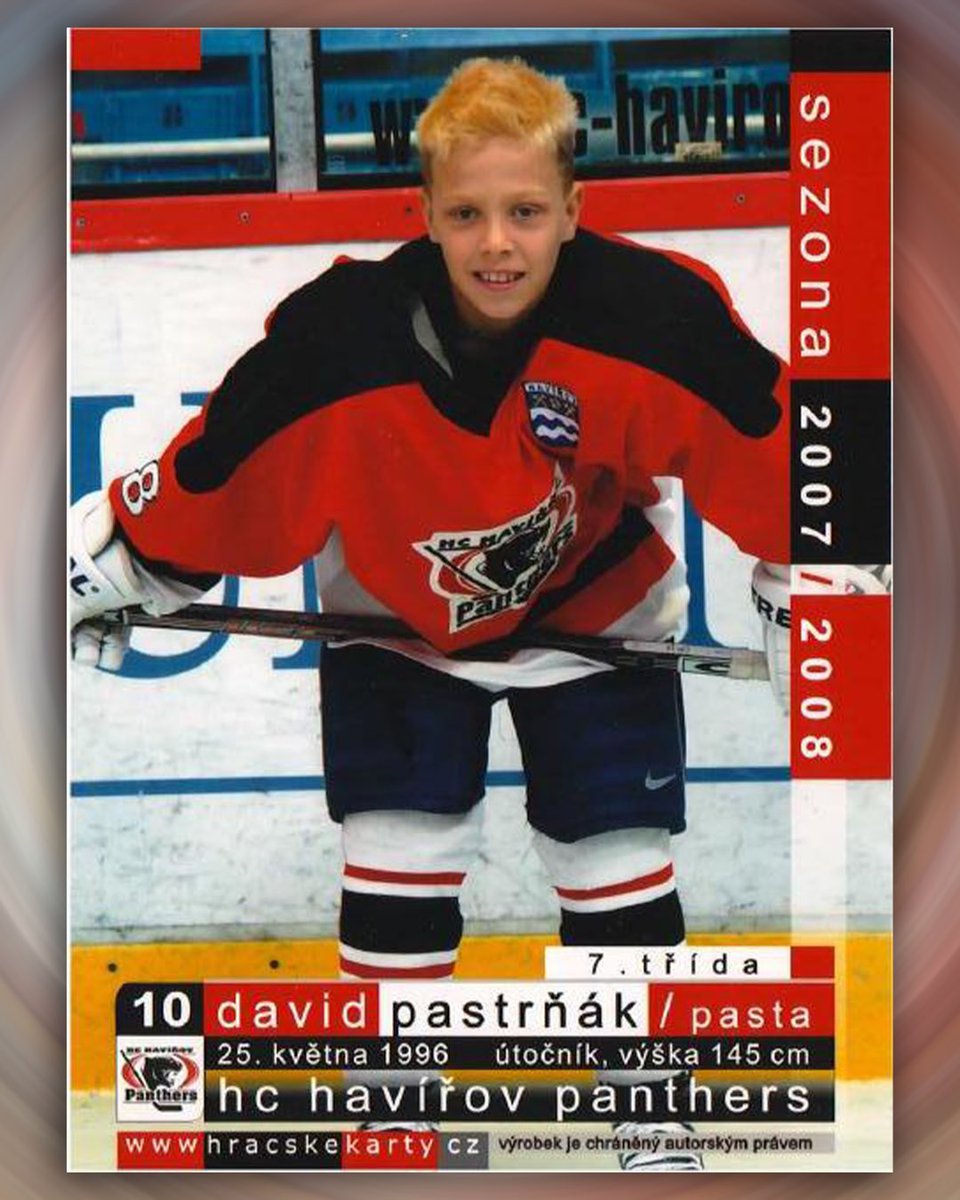 🔙 Kluk jako každý jiný z Havířova. 🇨🇿

9️⃣0️⃣0️⃣ bodů v <a href="/NHL/">NHL</a>. ✅
Obrovská gratulace, náš mistře! 🎩