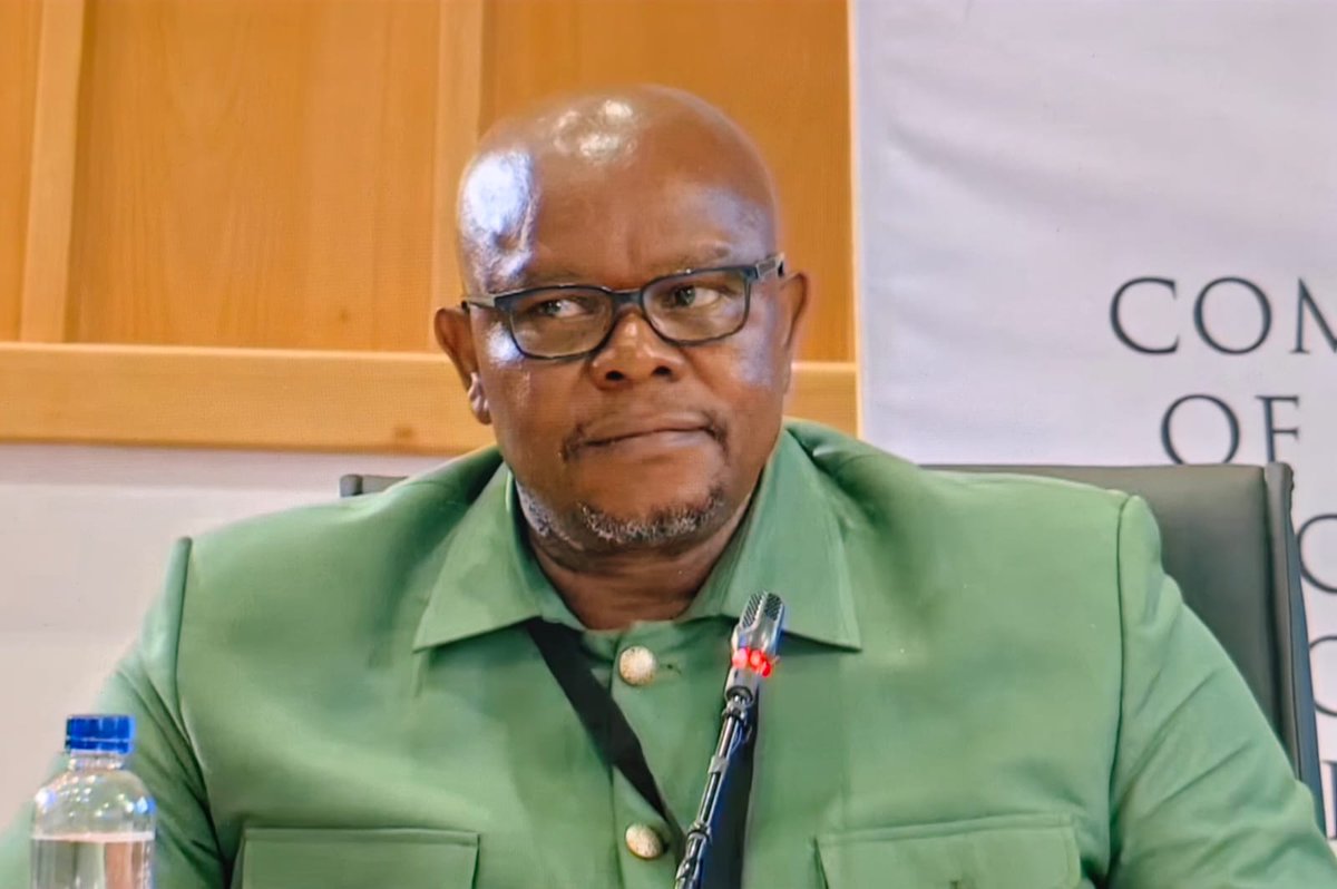 JUST IN: KwaZulu-Natal Hawks head Major-General Lesetja Senona resumed his  testimony before the Madlanga Commission in Pretoria Tuesday 27 January  2026. He is accused of having strong ties to alleged criminal kingpin