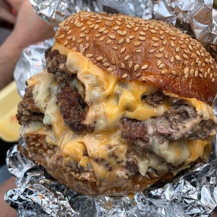 Dessert Diaries tweet media