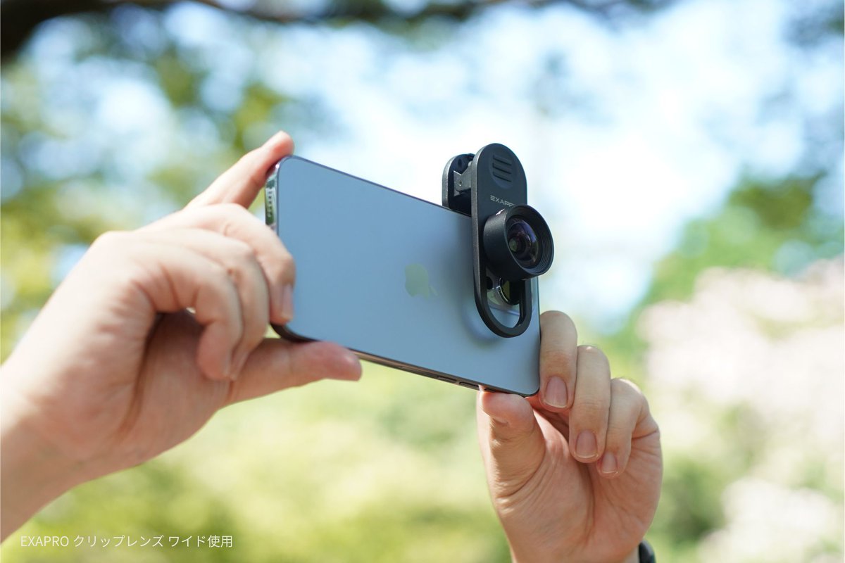 KenkoTokina_JP's tweet photo. #EXAPRO でスマホの写真を作品へ🤳🏻
スマホにクリップで挟むだけでいつもの写真・動画をワンランクアップさせるアイテムです✨
・様々な効果を得られる「フィルタークリップ」
・スマホにはない画角で撮影できる「クリップレンズ」
その他にもアクセサリーとしてモバイルスタンドやポーチなど、多彩なラインナップをご用意しています🙌🏻⭐
▼EXAPROを詳しく見る
https://t.co/f7apgCcfM6