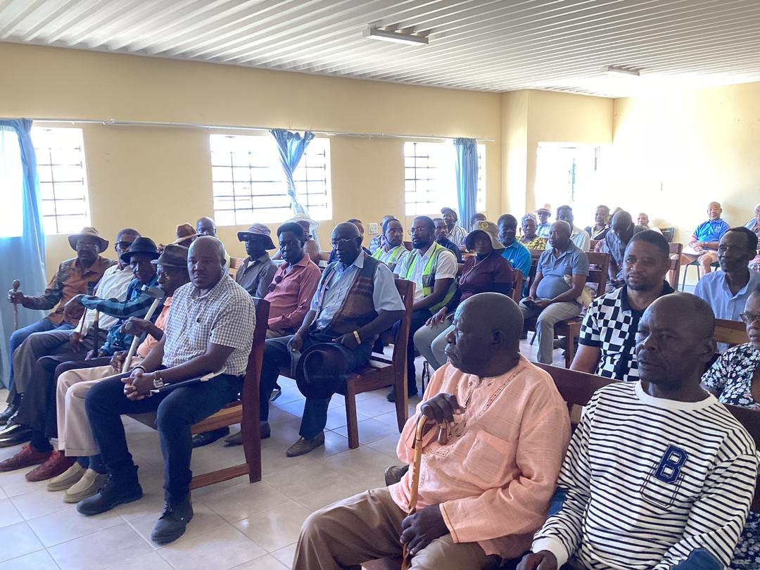 The Erongo Regional Council held a Community Meeting at the Tsoaxudaman Traditional Authority Boardroom in Otjimbingwe on Monday, 26 January 2026 to address ongoing water supply challenges.