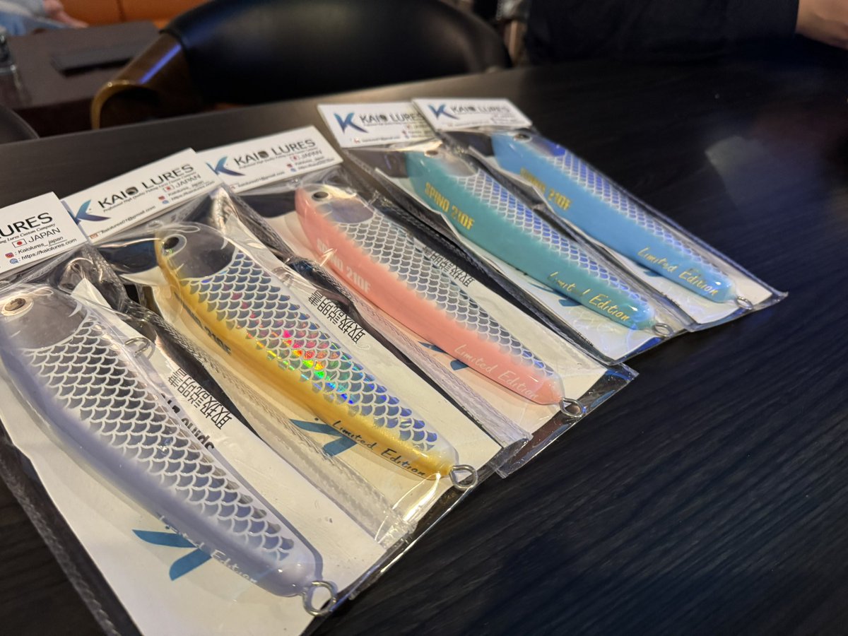 海王ルアー SPINO 210F limitedカラー 昨晩ゲリラ販売させて頂きました