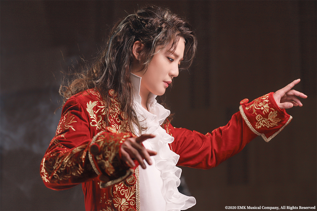 🎼✨#モーツァルト 生誕270年✨🎼

本日 1月27日 は、音楽史にその名を刻む天才
#ヴォルフガング・アマデウス・モーツァルト の誕生日🎂

数々の名曲を生み出し、時代を超えて愛され続けるその音楽は、
今なお私たちの心を強く揺さぶります🎻

そして――
🎬#韓国ミュージカルONSCREEN