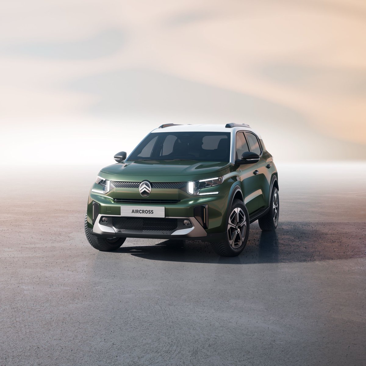 CitroenUKPR's tweet photo. The New Citroën C3 Aircross has been awarded ‘Small Crossover of the Year’ by UK Car of the Year and has been named one of eight finalists for the overall 2026 title, reaffirming Citroën’s commitment to accessible, comfortable, and innovative mobility.

👉 https://t.co/fi4s8WcTQX https://t.co/y5GylkdEwG