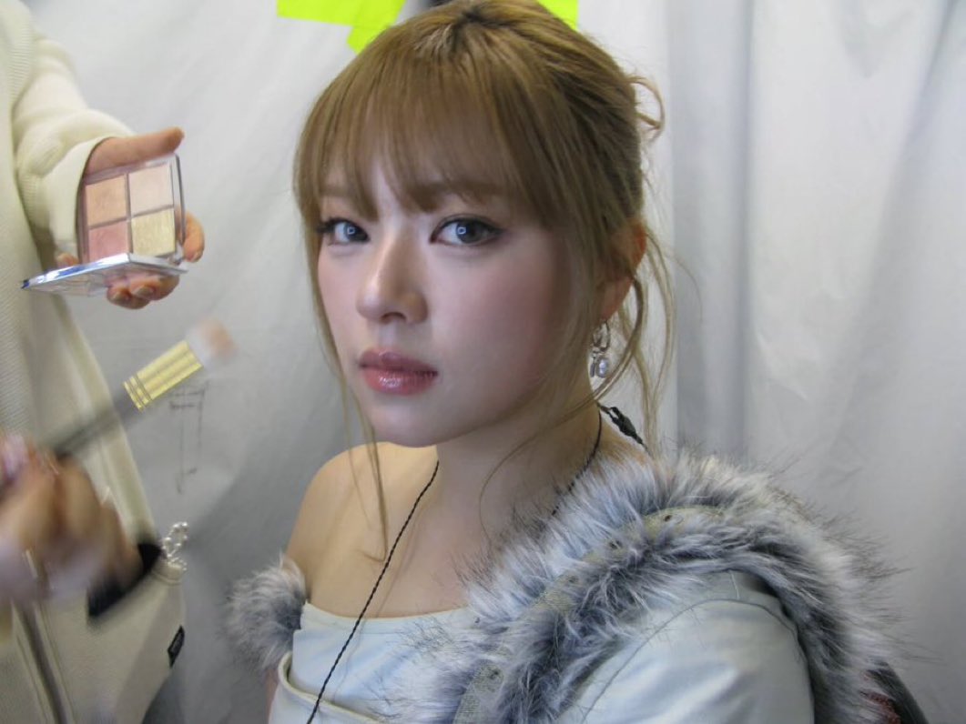 هذا اقوى قلو اب شفته حرفيا صارت تعرف لنفسها اكثر و عرفت كيف تبرز جمالها