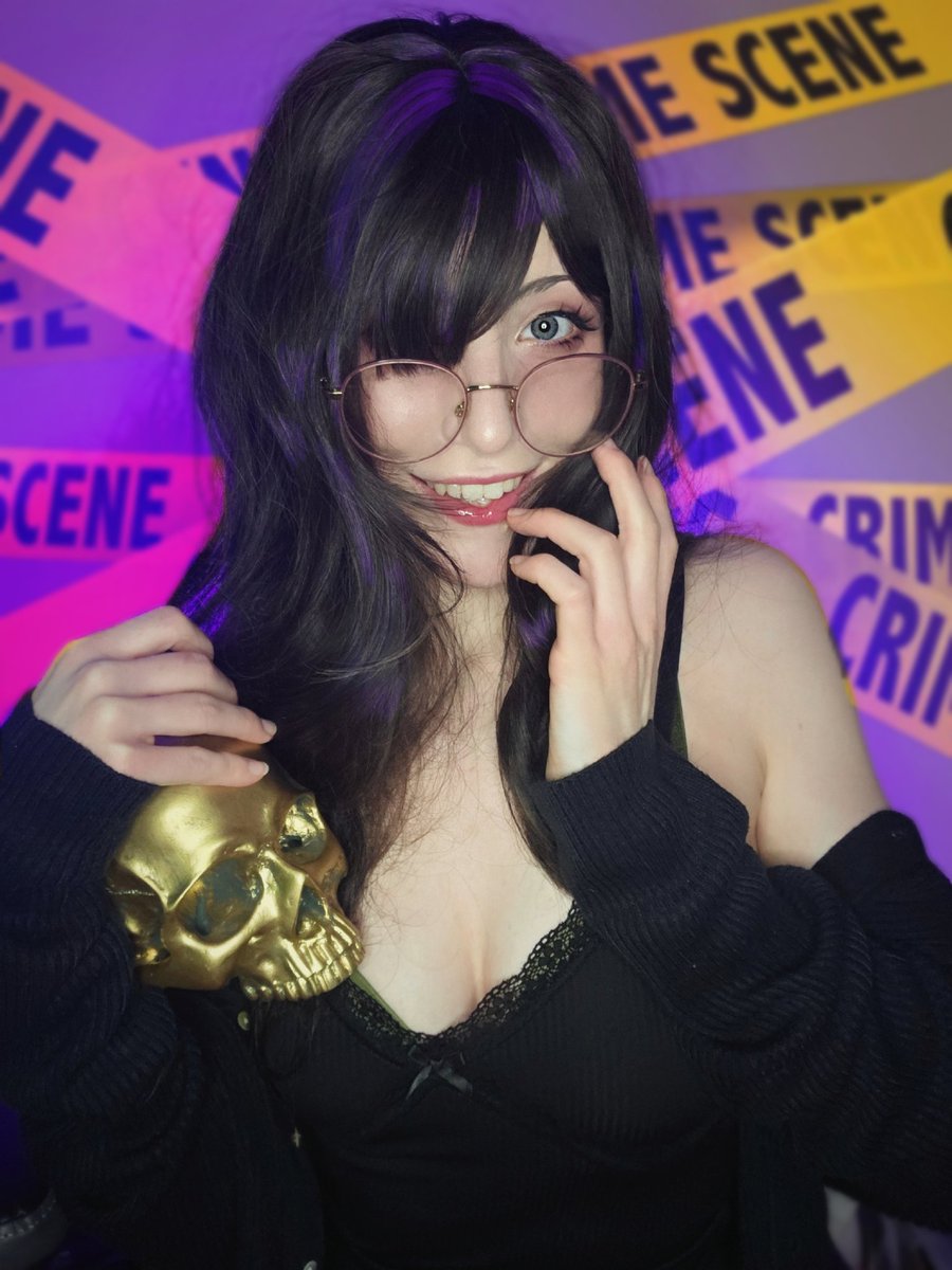 seelesational's tweet photo. SIN EDITOR 🔞⚠️
finally put together my label cosplay!!! I really enjoyed the sin editor event, best seller is just such an interesting squad 😭♥️
#NIKKE #NIKKEcosplay #LabelNIKKE https://t.co/DbtqZYVOJu