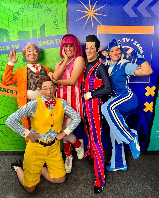 La estupidizacion del Internet en el Perú. Zaca TV, es la clara muestra del "Pobre nivel de exigencia del peruano para el entretenimiento", la separación de 5 sujetos carentes de talento, ha sido tomado como fin del mundo. "Un programa tonto, para un público tonto y aspiracional"