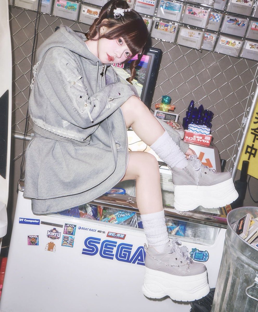 𝐍𝐄𝐖 𝐀𝐑𝐑𝐈𝐕𝐀𝐋 】 ヨースケ×ミシェルマカロンの厚底スニーカー