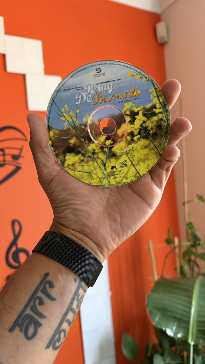 ૐChander tweet media