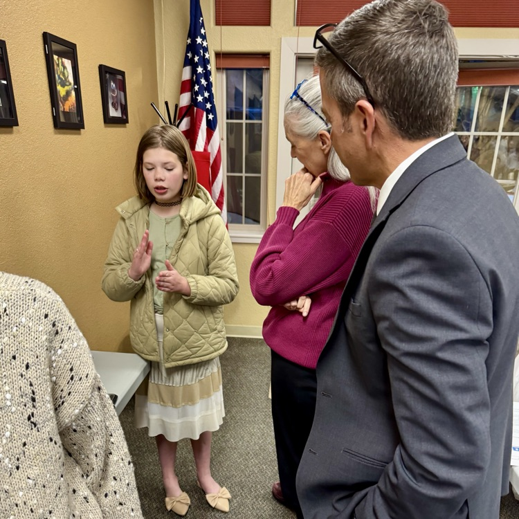 cmsd12's tweet image. GCE students from Ms. Markus 6th grade class shared their team research projects and findings using the scientific method at tonight’s BOE Student Spotlight.